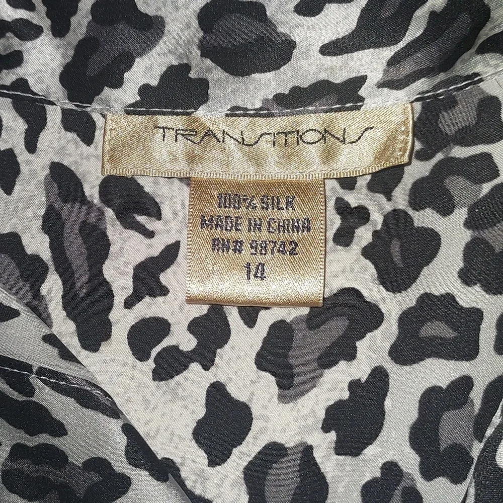 Transitions VTG 100% Silk blouse - Picture 4 of 6